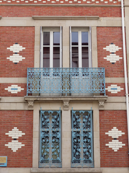 Ville de Nancy - Façade de briques rue de Laxou