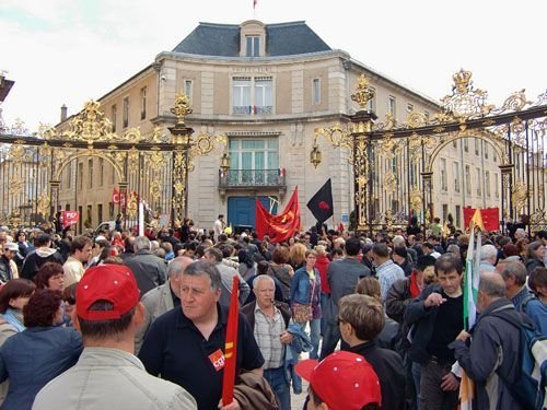 Ville de Nancy - Place Stanislas un 1er mai