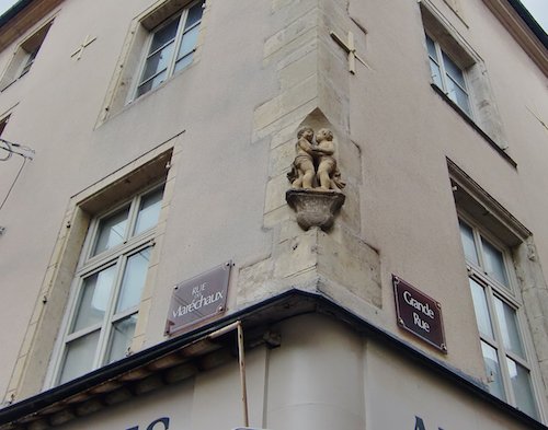 Ville de Nancy - Au croisement de la Grande Rue et de la rue des MarÃ©chaux