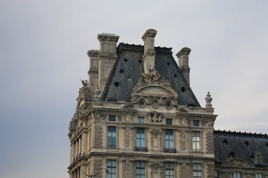 Paris vu des Bateaux-Mouches - Le Louvre